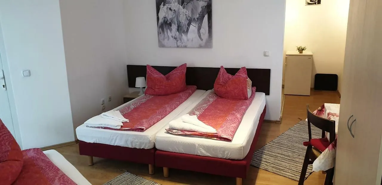 Apartmenthaus Beim Lkh Graz Guest house