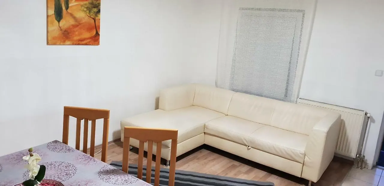 Apartmenthaus Beim Lkh Graz Guest house